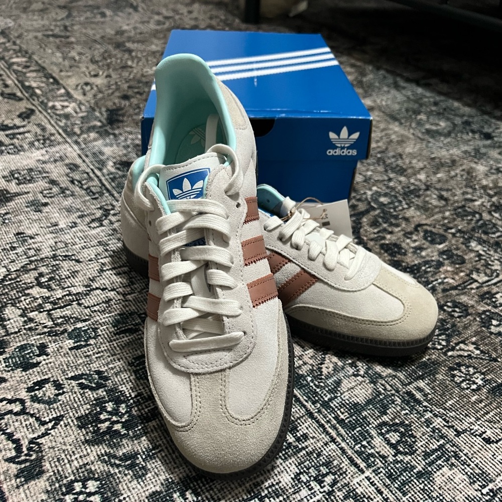 Adidas Samba Original Shoe men’s 8 women’s 9